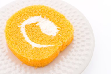 Варення рулон торт ізольовані на білому тлі