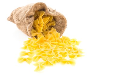 makarna beyaz arkaplanda izole