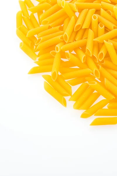 Pasta isolata su fondo bianco — Foto Stock