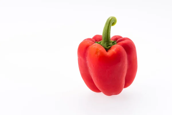 Poivrons rouges isolés sur fond blanc — Photo