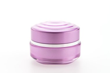 Beyaz arka planda izole edilmiş kozmetik krem şişesi