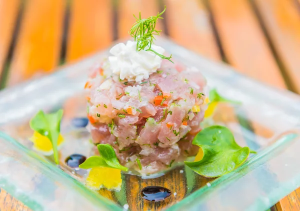 Tuna tartar — Stock Photo, Image