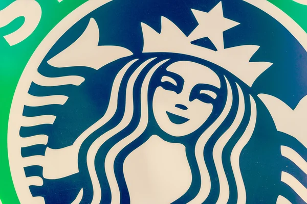 El signo de café Starbucks — Foto de Stock