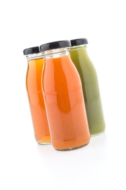 tapa y pelucameyve suyu şişeleri