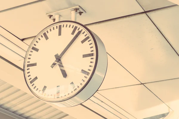 White round Clock — Stock Photo, Image