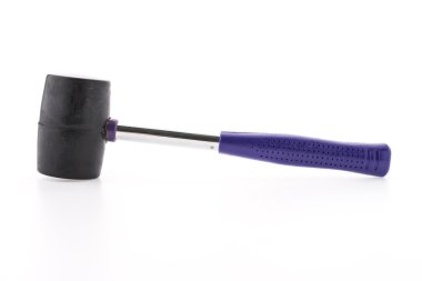 Çekiç beyaz arkaplanda izole edildi