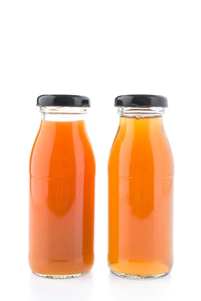 Juice flaska isolerad på vit bakgrund — Stockfoto
