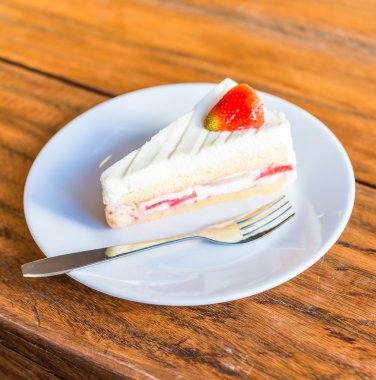 Çilek kremalı Pastalar