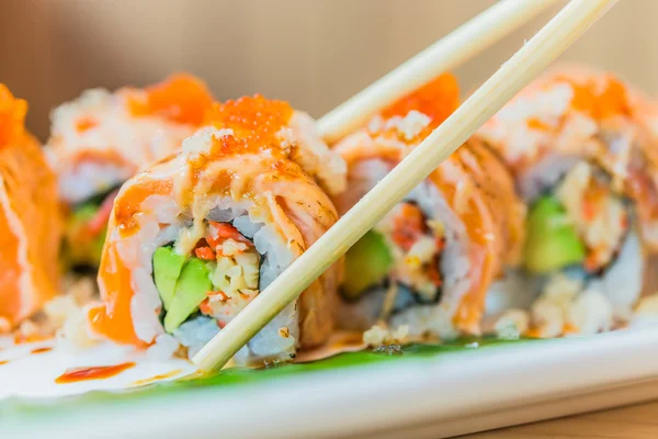 Zalm sushi roll — Stockfoto