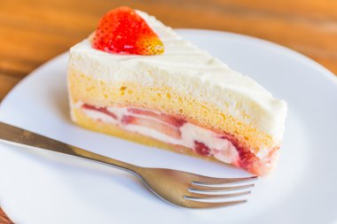 Çilek kremalı Pastalar