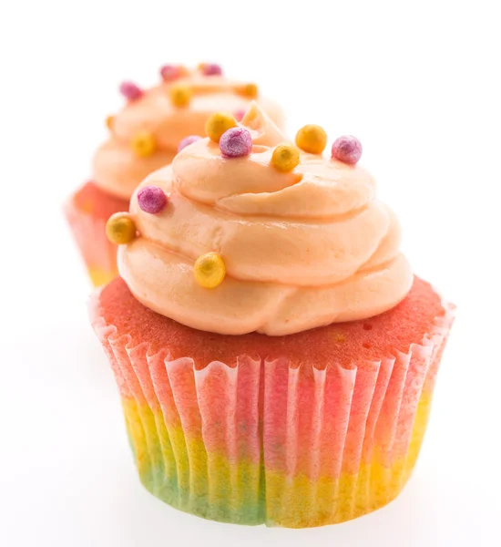 Cupcakes colorés isolés sur blanc — Photo