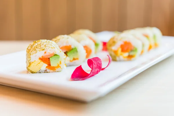 Salmon sushi roll maki — Stock Photo, Image