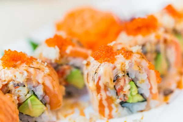 Zalm sushi roll — Stockfoto