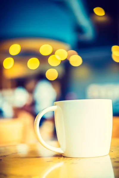 Taza de café en la cafetería —  Fotos de Stock