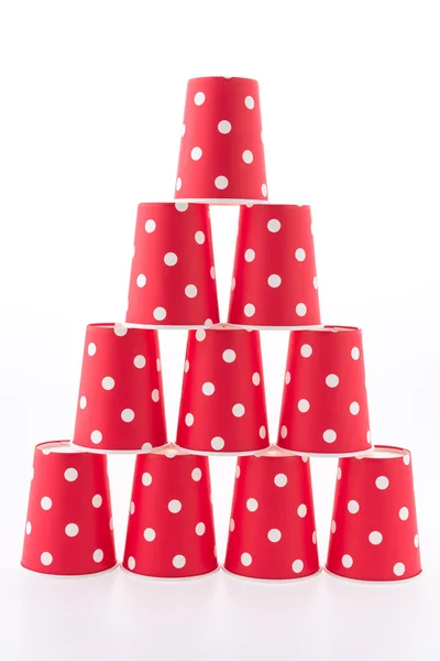 Tasse en papier à pois rouge isolée sur fond blanc — Photo