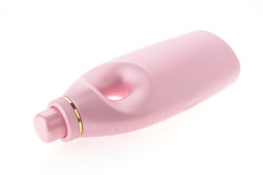 Kumaş yumuşatıcı şişe izole