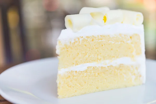 White chocolate cake — Stock Photo, Image