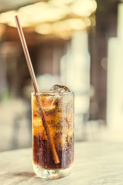 Cola glas — Stockfoto