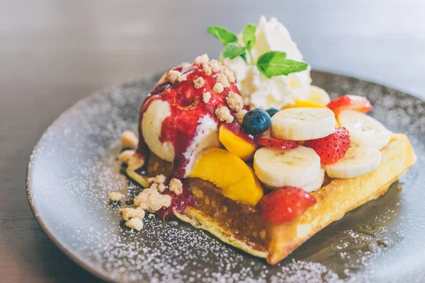 Fruit waffle — Stock Photo, Image