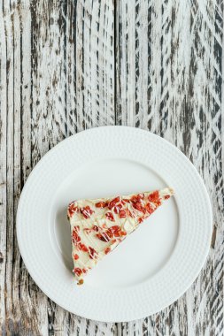 Tatlı yabanmersini keki