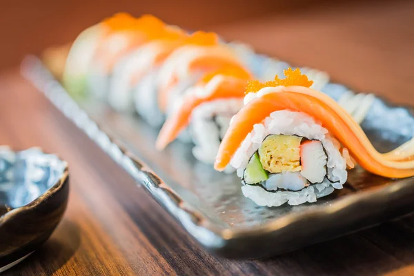Salmon sushi roll maki — Stock Photo, Image