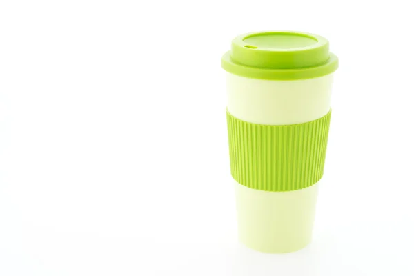 Tasse à café en plastique vert isolé sur fond blanc — Photo