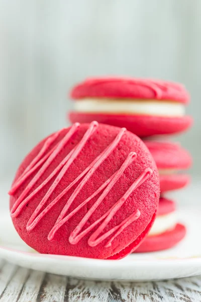 Macarrones de terciopelo rojo — Foto de Stock