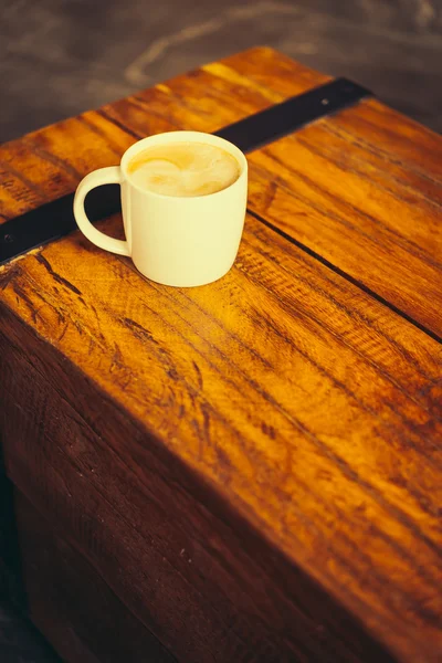 Latte coffee cup on table — Stock Photo, Image