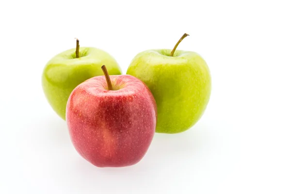 Manzana aislada en blanco —  Fotos de Stock