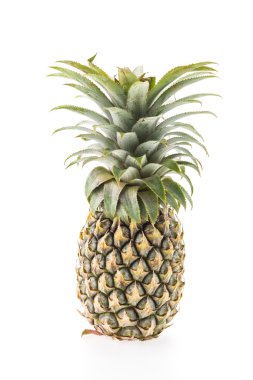 Beyaz üzerine izole edilmiş ananas