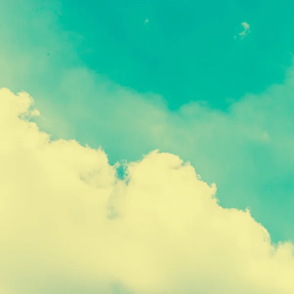Wolken blauwe hemel — Stockfoto