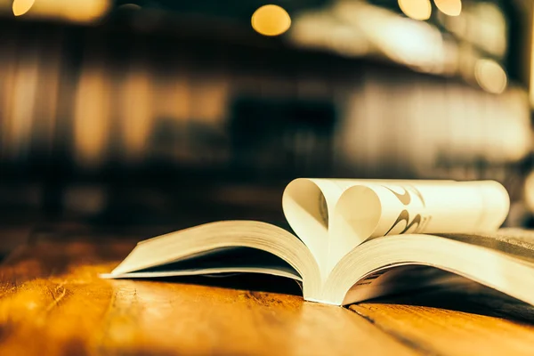 Heart book on table — Stock Photo, Image