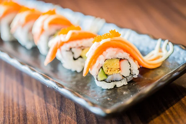 Maki van zalm sushi roll — Stockfoto