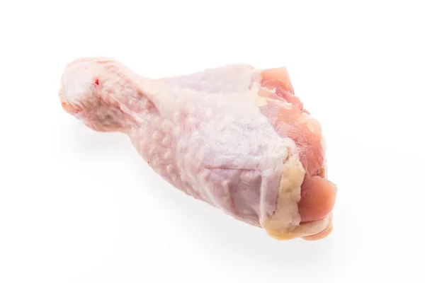 Rohes Hühnerfleisch isoliert auf weiß — Stockfoto