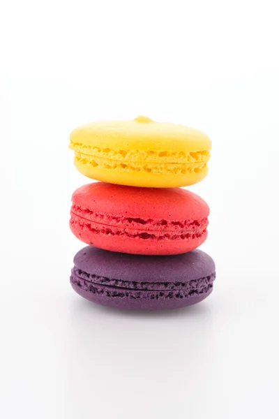 Macaroon geïsoleerd op witte achtergrond — Stockfoto