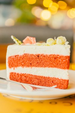 Kırmızı kadife kek