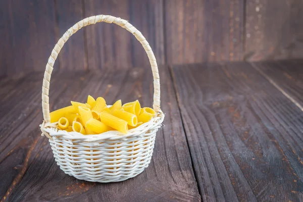 Rå pasta — Stockfoto