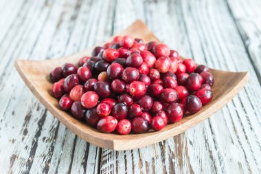 Kırmızı olgun kızılcık