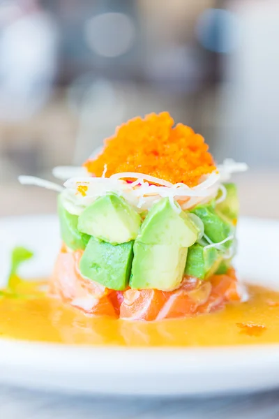 Insalata di salmone tartaro — Foto Stock