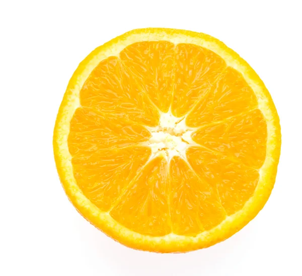 Laranja isolada sobre branco — Fotografia de Stock