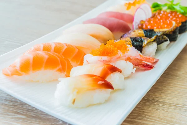 Rotoli di sushi Nigiri — Foto Stock