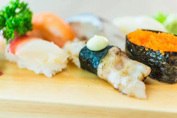 Japanisches Sushi-Sashimi — Stockfoto