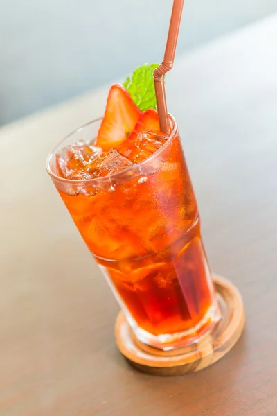 Jordgubbsjuice cocktail — Stockfoto