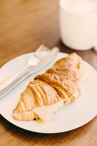 Čerstvý croissant těsto — Stock fotografie