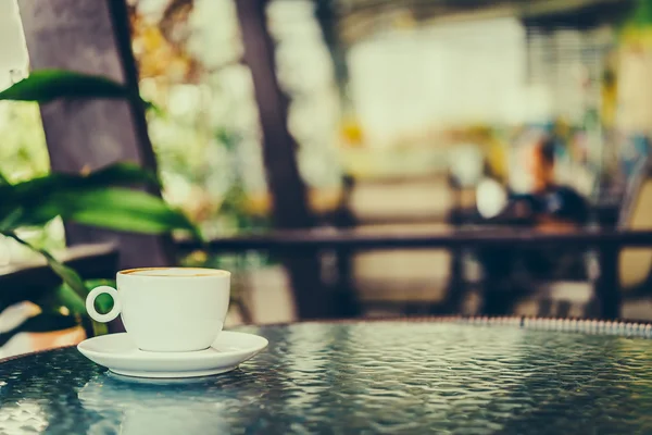 Taza de café en la cafetería — Foto de Stock