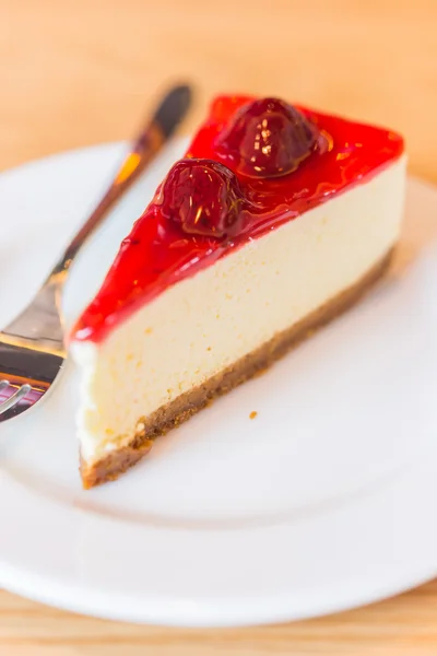 Tranche de gâteau au fromage aux fraises — Photo