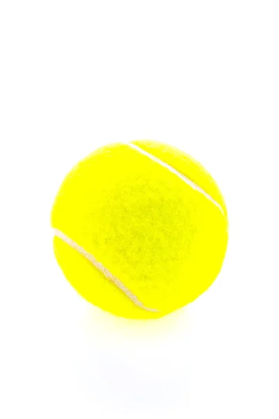 Pelota de tenis amarillo — Foto de Stock