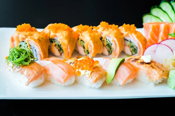 Salmon sushi rolls — Stock Photo, Image