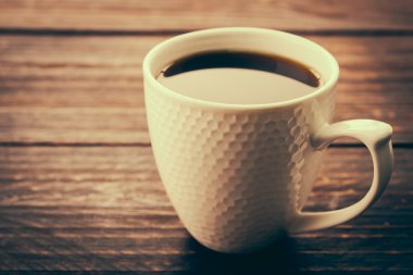 Kahve dükkanında kahve fincanı.