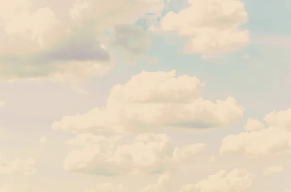 Nori cerul albastru — Fotografie, imagine de stoc